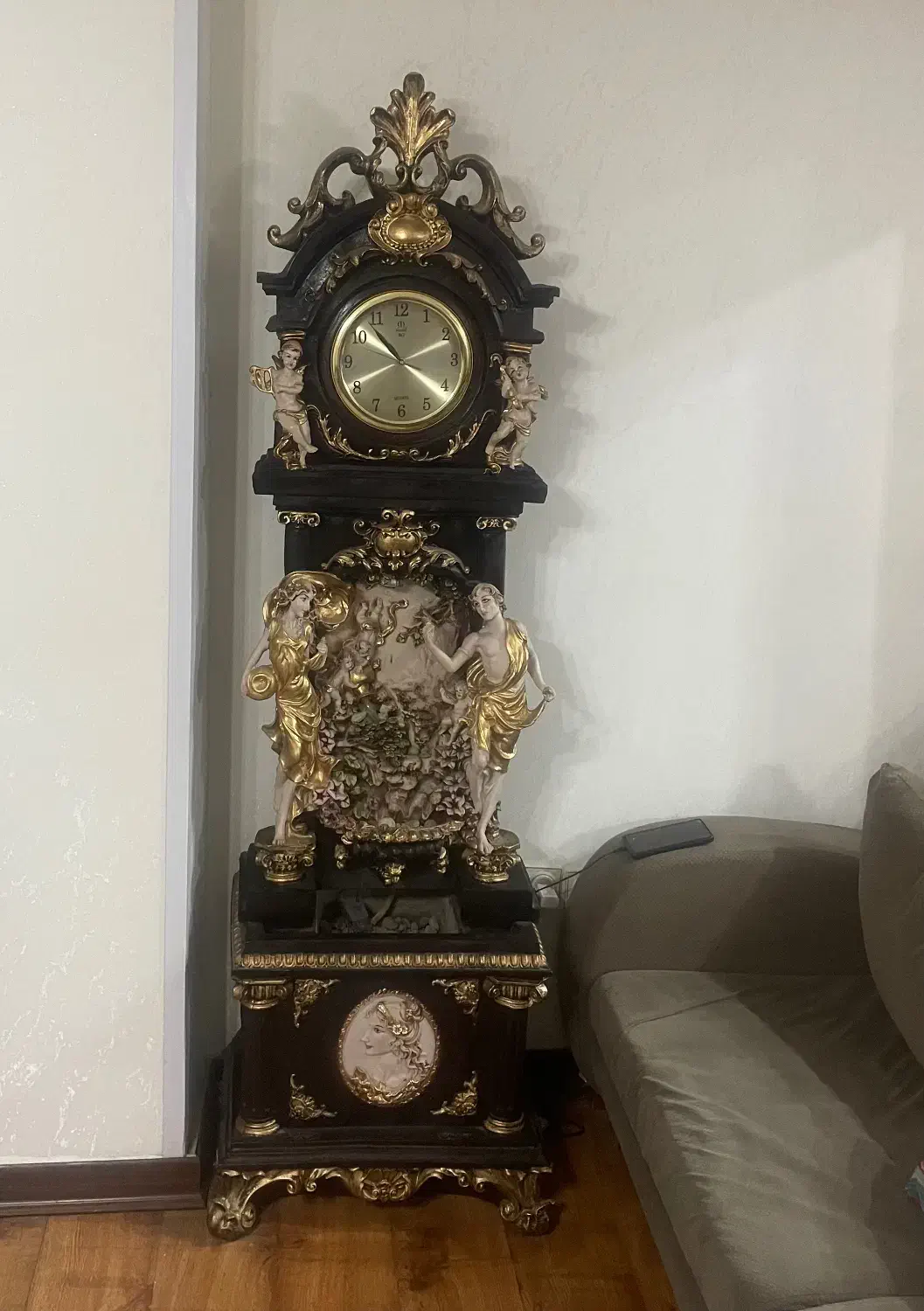 ساعت آبنما|ساعت دیواری و تزئینی|کرج, باغستان|دیوار