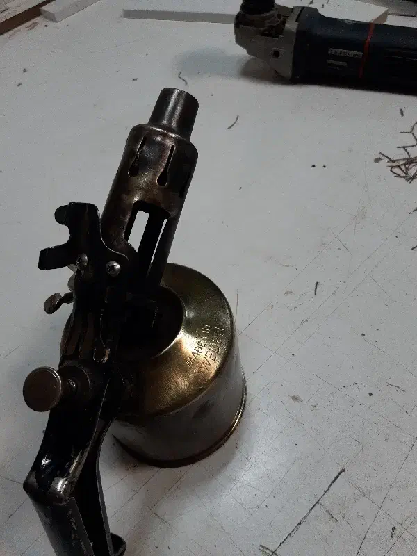 چراغ نفتی پریموس قدیمی سالم|بخاری، هیتر، شومینه|شیراز, فرگاز|دیوار