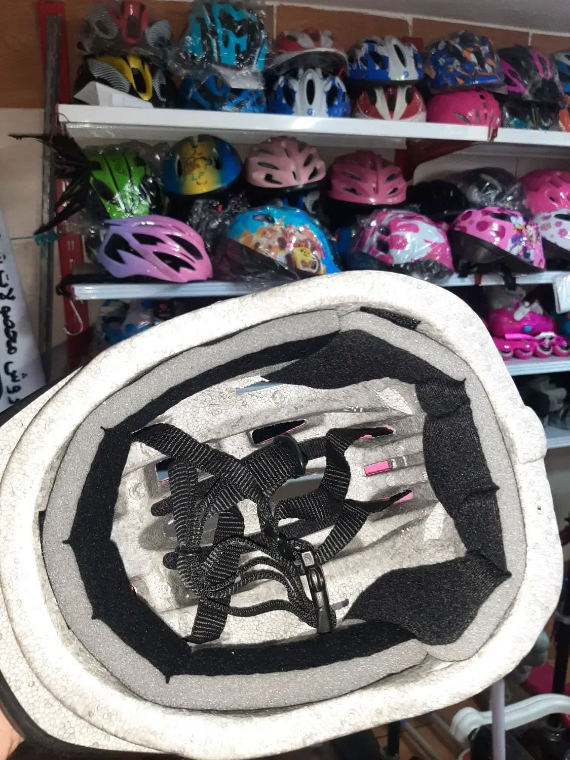 کلاه و لوازم ایمنی اسکیت ودوچرخه|دوچرخه، اسکیت، اسکوتر|رشت, منظریه|دیوار