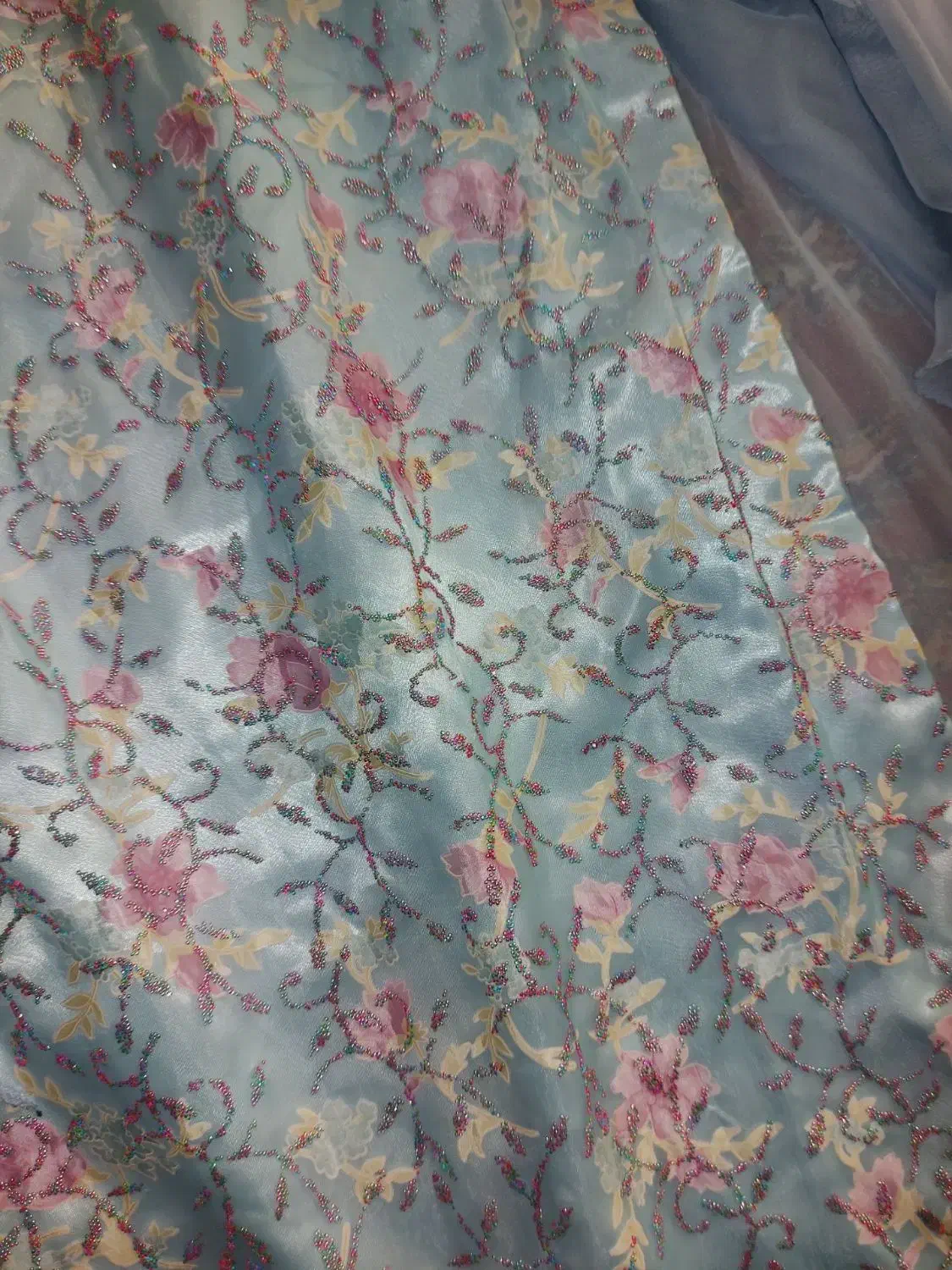 تعدادی لباس مجلسی|لباس|مشهد, مصلی (کارمندان اول)|دیوار