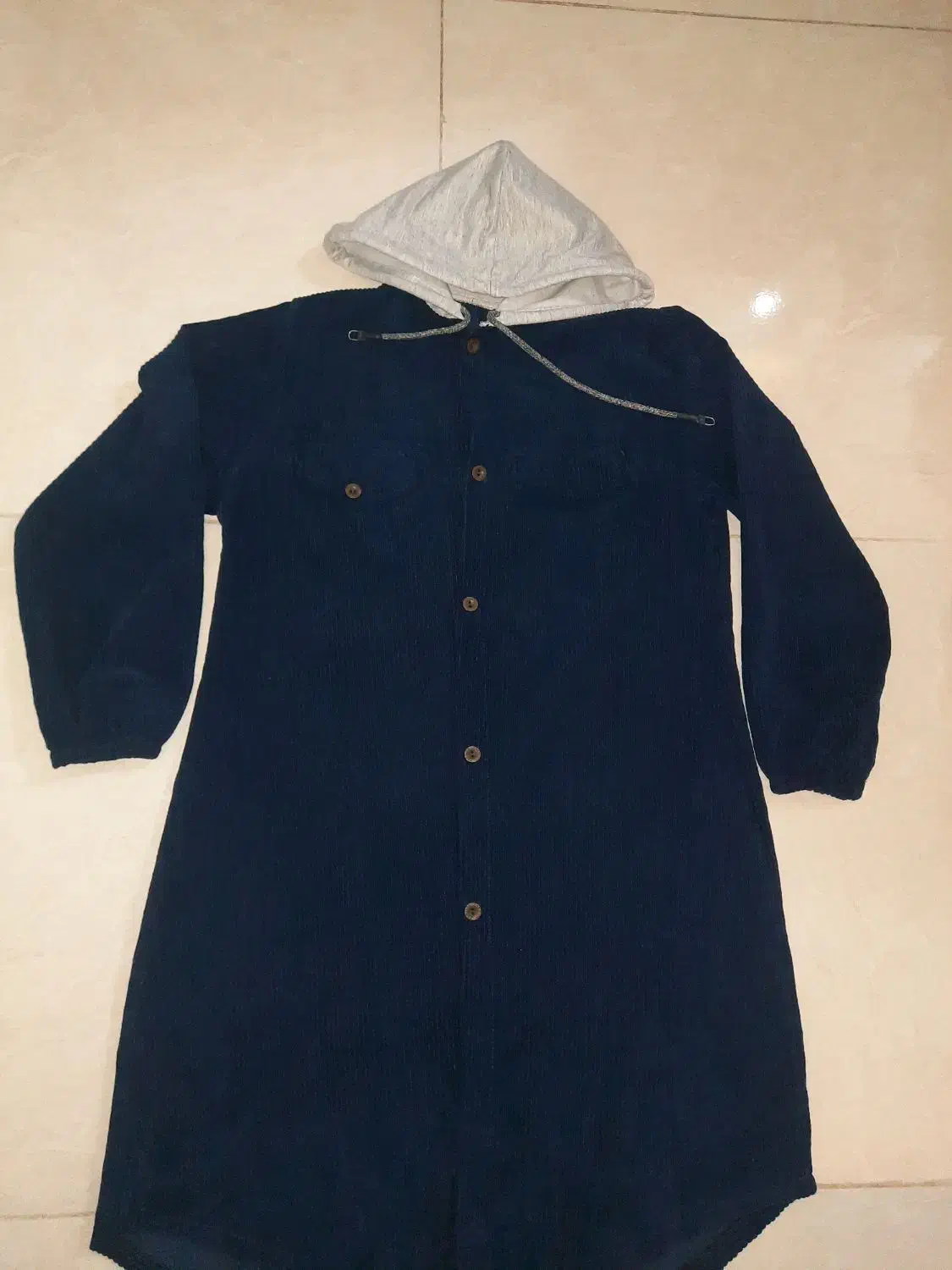 پافر...بارونی|لباس|بندر انزلی, سید آسیه|دیوار