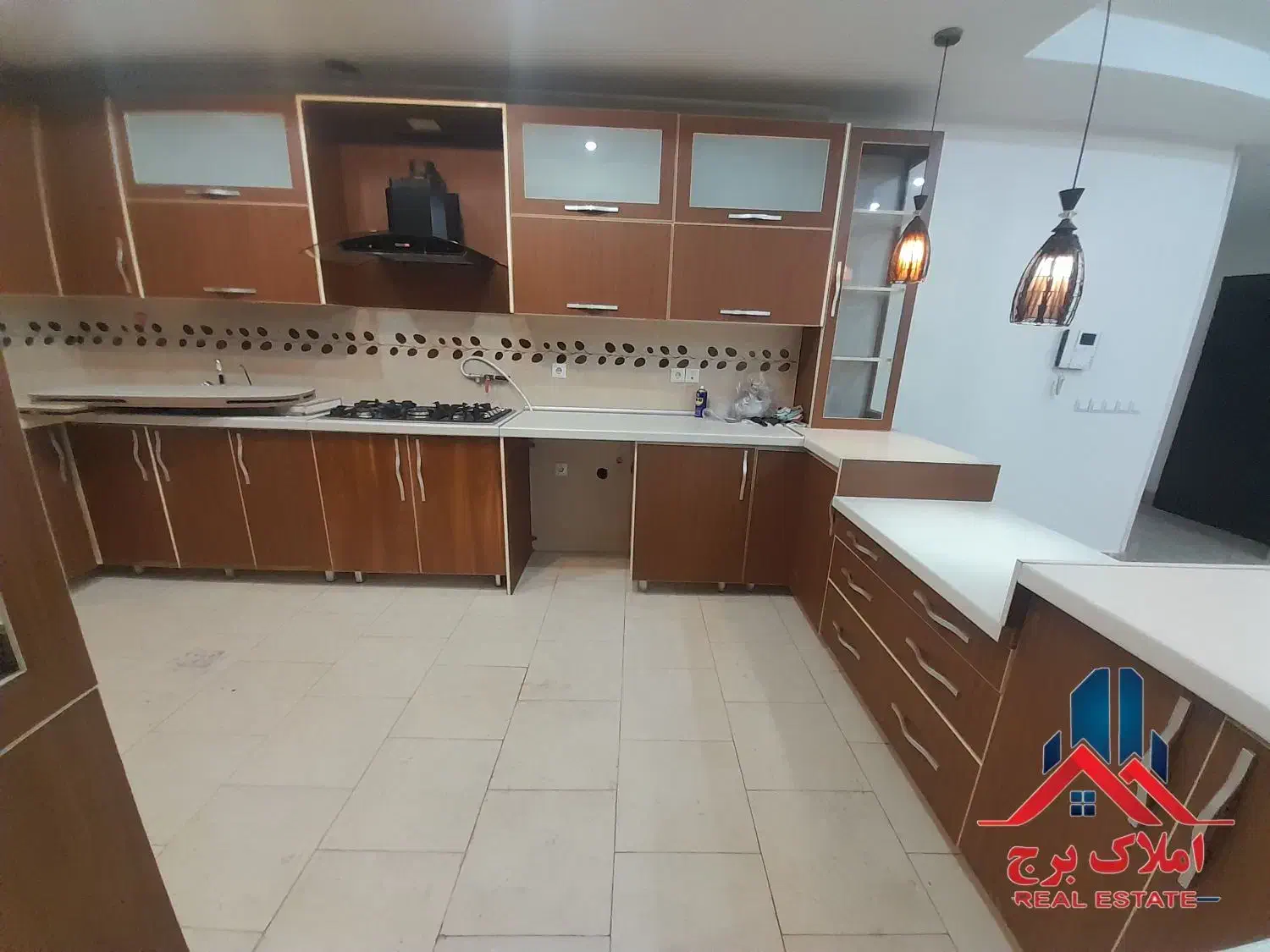 *شهرک چشمه ۱۲۵متر ۲خ ۲تراس ۲انباری طبقه آخر برج*