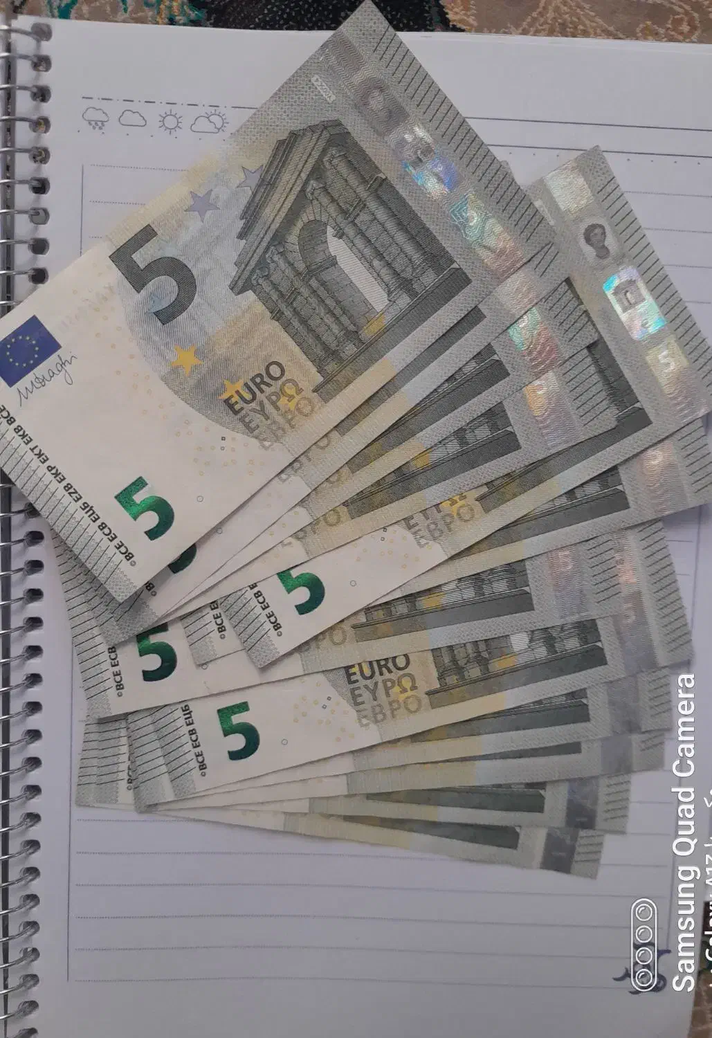 اسکناس یورو و دلار کلکسیونی|کلکسیون سکه، تمبر، اسکناس|سنندج, |دیوار