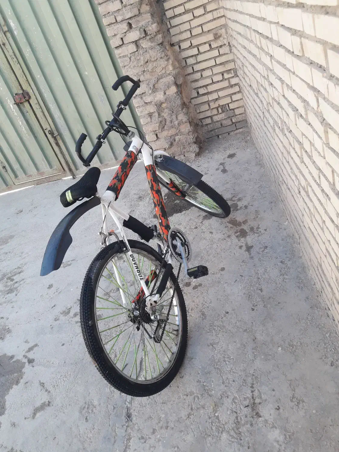 دوچرخه ۲۶ در حد نو بدون پوسیدگی همه وسایلشان نو|دوچرخه، اسکیت، اسکوتر|خمین, |دیوار