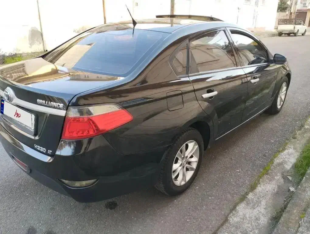 برلیانس مدل ۹۵ اتوماتیک بدون رنگ|خودرو سواری و وانت|لاهیجان, کوی آزادگان|دیوار