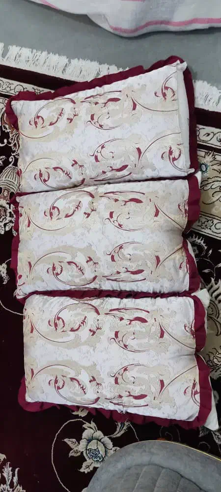 بالش ۶تاهستن|رختخواب، بالش، پتو|صدرا-فارس, فاز ۱|دیوار