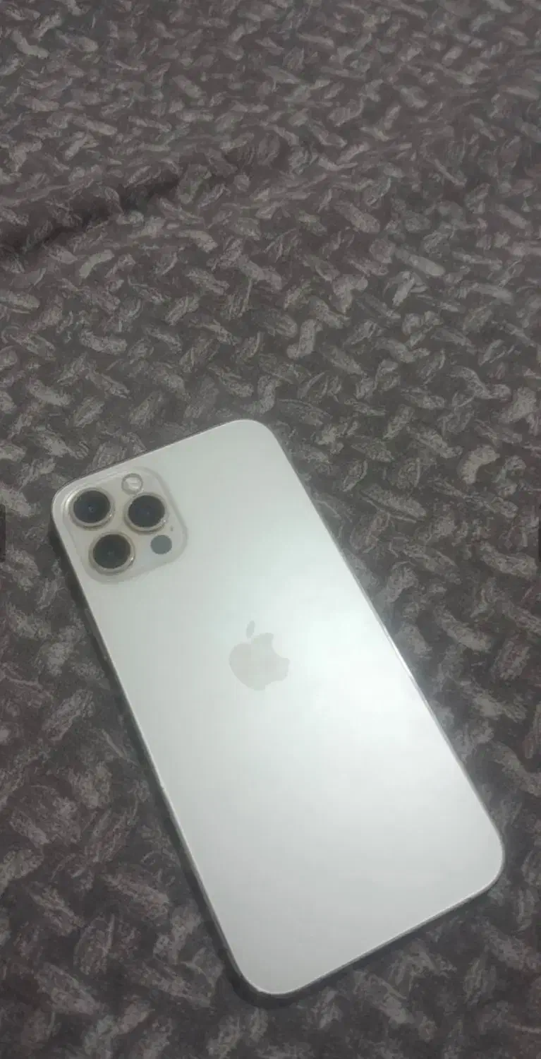 12pro|موبایل|ملایر, |دیوار