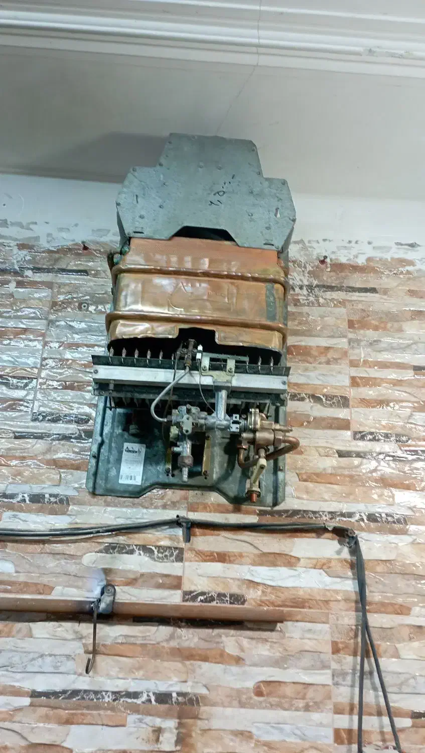 سرویس و طرح تعویض ابگرمکن|آبگرمکن، پکیج، شوفاژ|اهواز, کوی مهدیس|دیوار