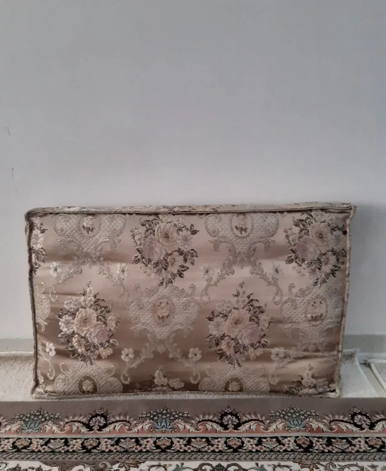 پشتی|پشتی|قدس, شهر‌قدس|دیوار