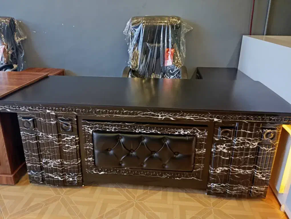 میز اداری۱۶۰ نیم وکیوم /میز تحریر/میز مدیریت|مبلمان اداری|ساوه, |دیوار