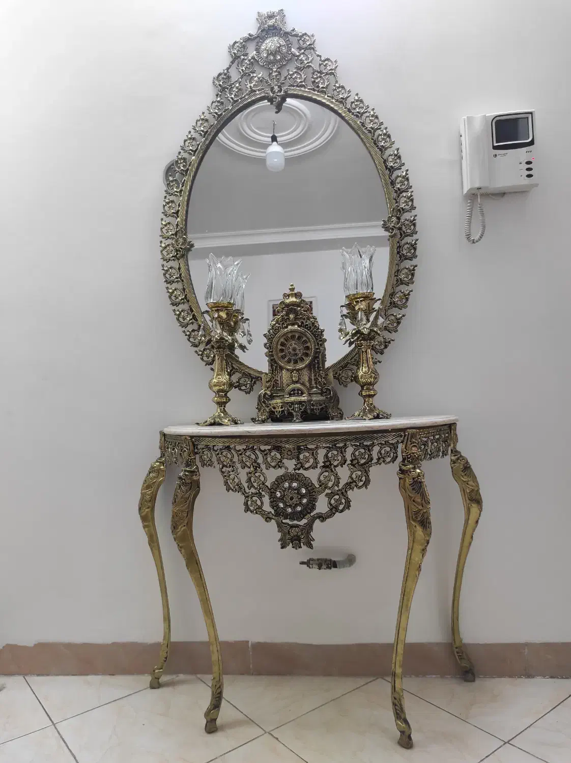 آینه و شمعدان برنز|بوفه، ویترین، کنسول|اسلامشهر, شهرک احمدیه|دیوار