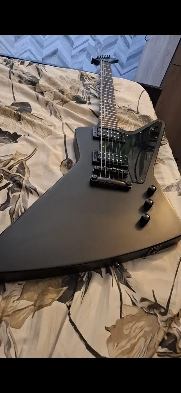epiphone explorer|گیتار، بیس، امپلیفایر|تهران, نیروی هوایی (پیروزی)|دیوار