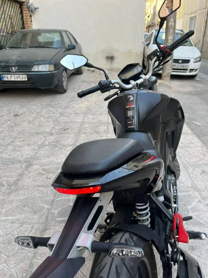 بنلی ۱۸۰ s مدل 1403|موتورسیکلت|تهران, تهرانپارس شرقی|دیوار