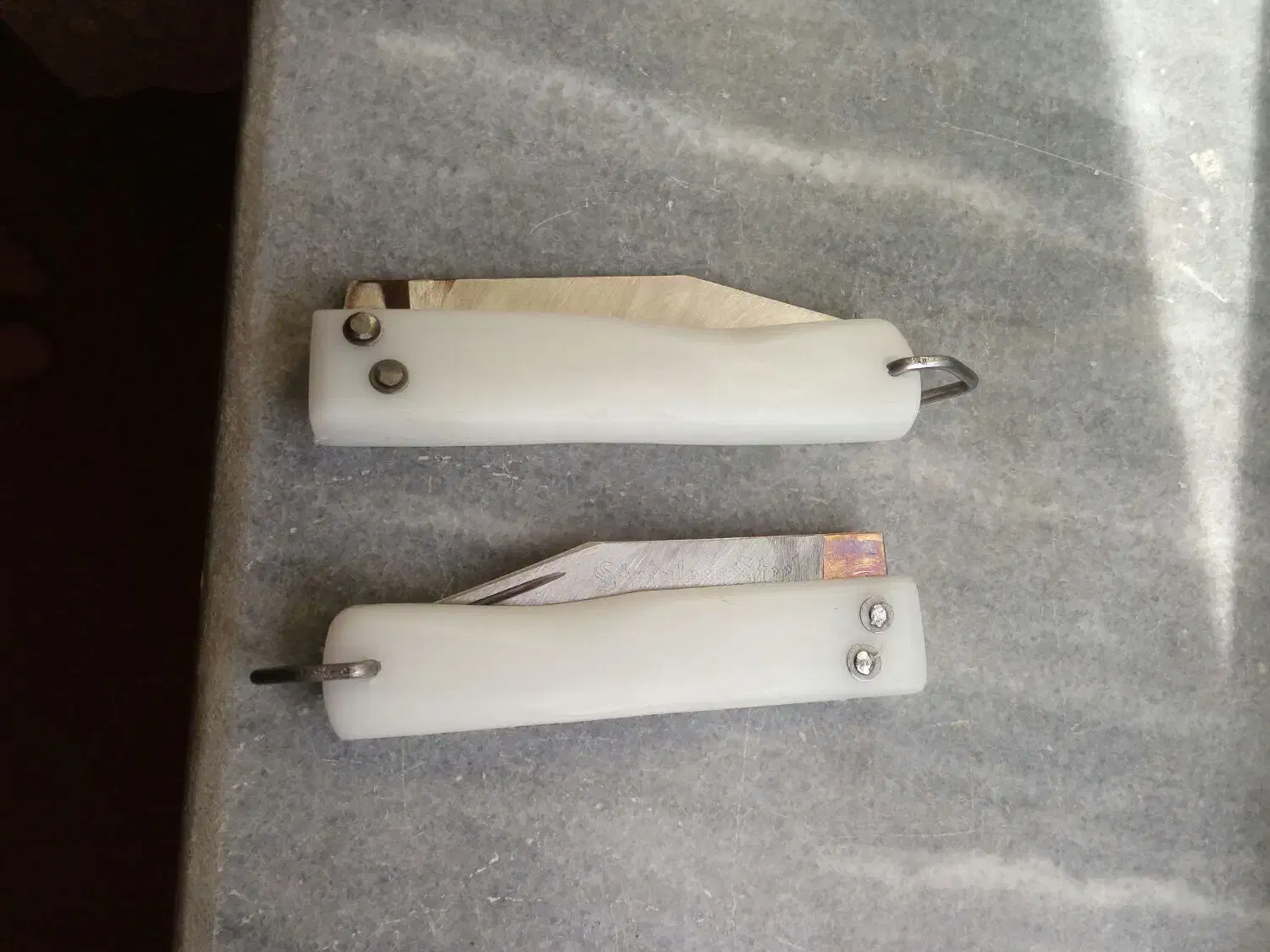 چاقو|کلکسیون اشیاء عتیقه|مراغه, |دیوار