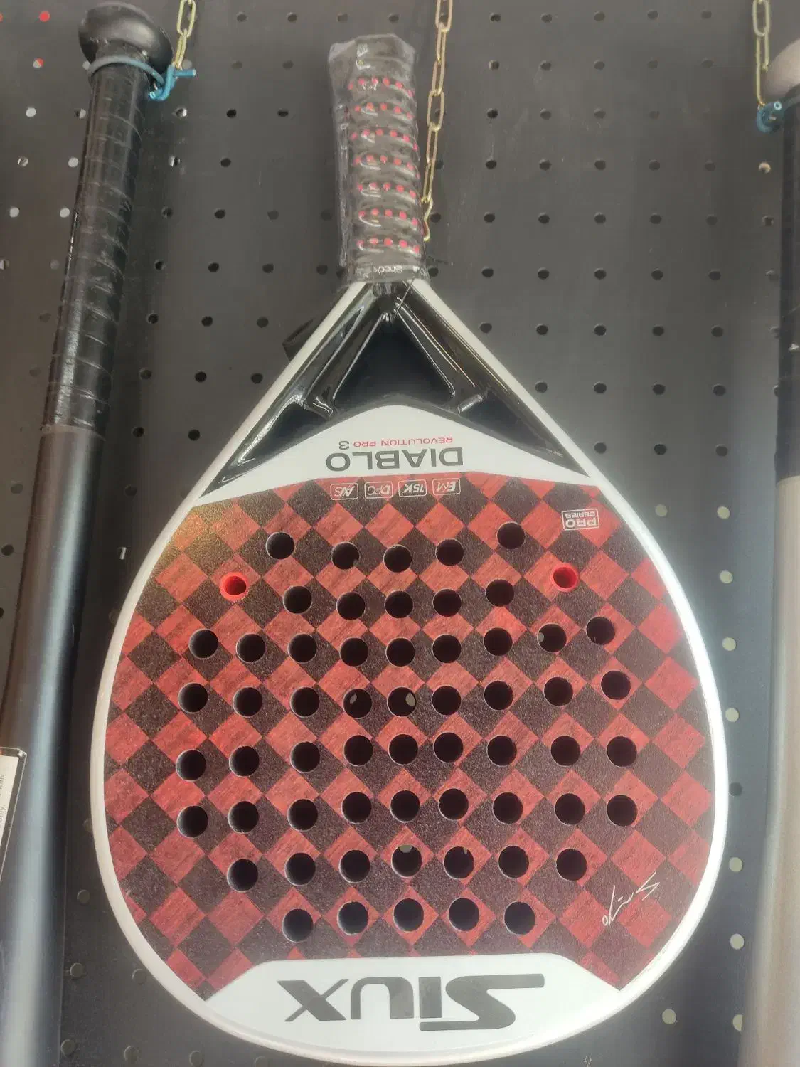 فروش فوری دیابلو|ورزشهای توپی|قم, باغ شریفی|دیوار