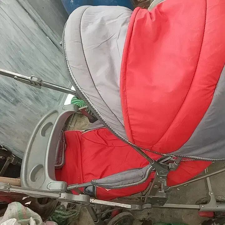 کالسکه در حد نو|کالسکه و لوازم جانبی|نظرآباد, شهرک سید جمال الدین|دیوار