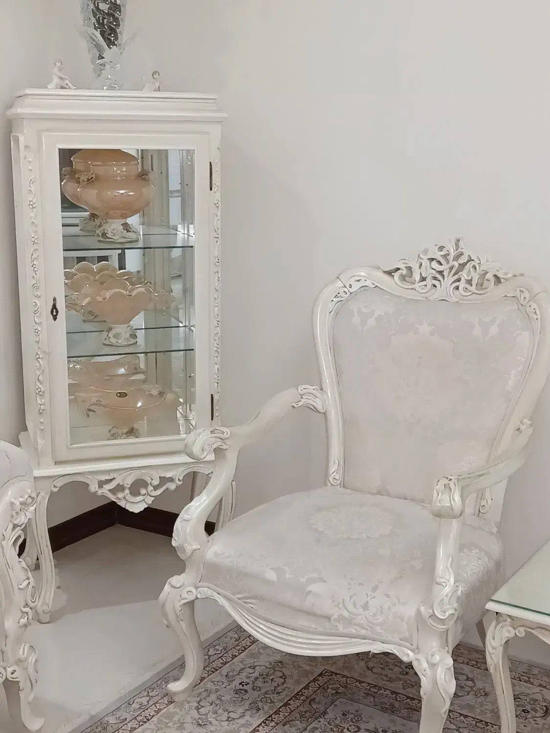 مبلمان کلاسیک ۷نفره با ویترین|مبلمان خانگی و میز عسلی|تهران, شیوا|دیوار