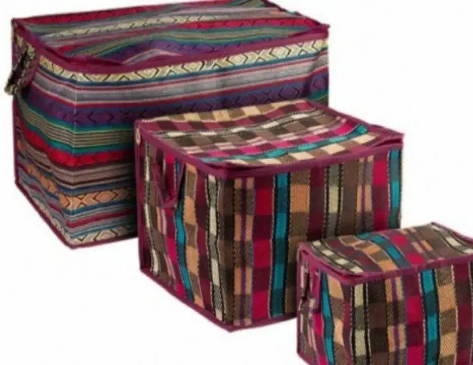 بقچه های جاجیمی|رختخواب، بالش، پتو|تبریز, |دیوار