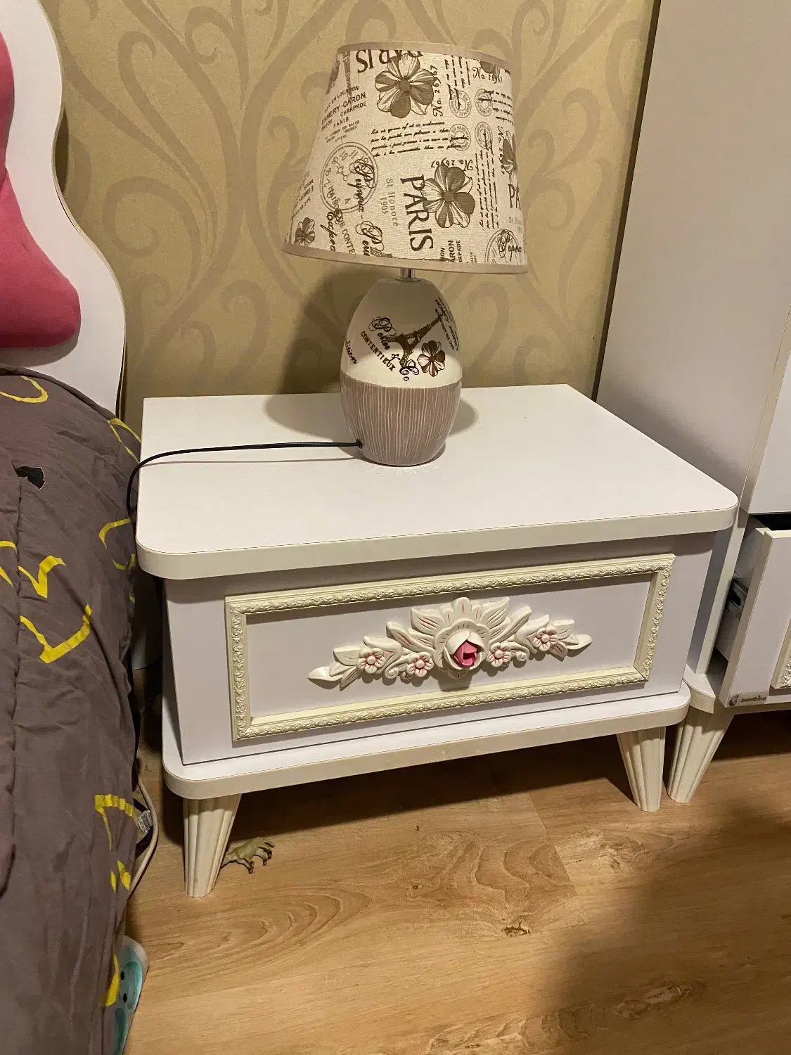 سرویس اتاق خواب نوجوان برند بامبینو|تخت و سرویس خواب|قائم‌شهر, |دیوار