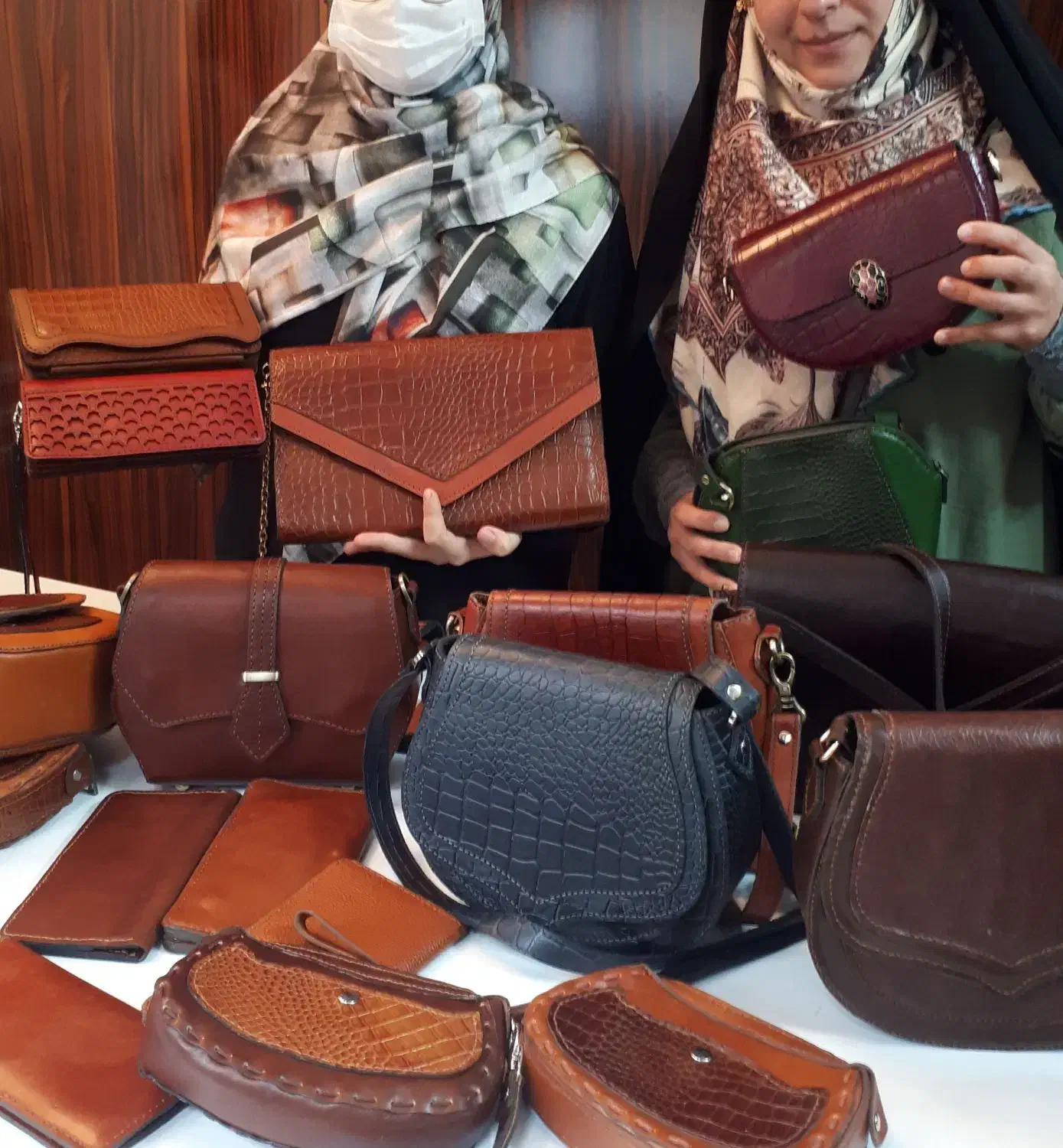 آموزش چرم دوزی به صورت حرفه ای|خدمات آموزشی|اردبیل, |دیوار