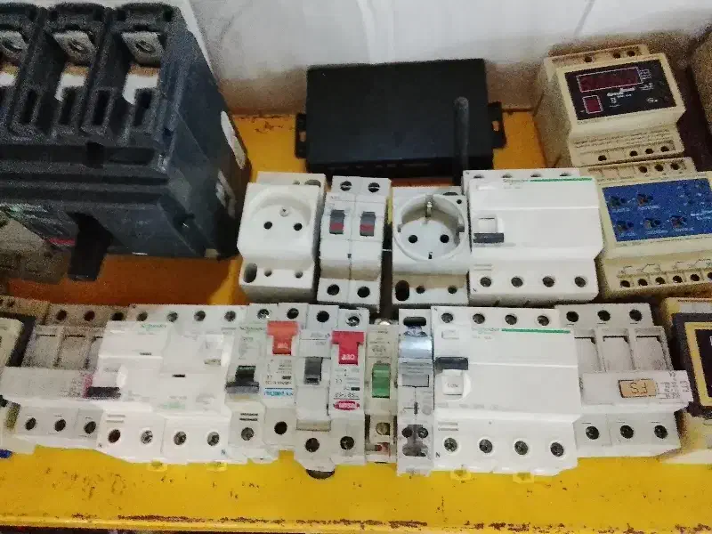 تجهیزات برق صنعتی|ماشین‌آلات صنعتی|تهران, دولتخواه شمالی|دیوار