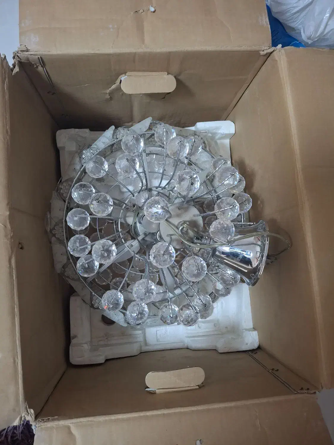 لوستر تمام کریستال با گوی ایتالیایی نشکن|لوستر و چراغ آویز|مشهد, آزادشهر|دیوار