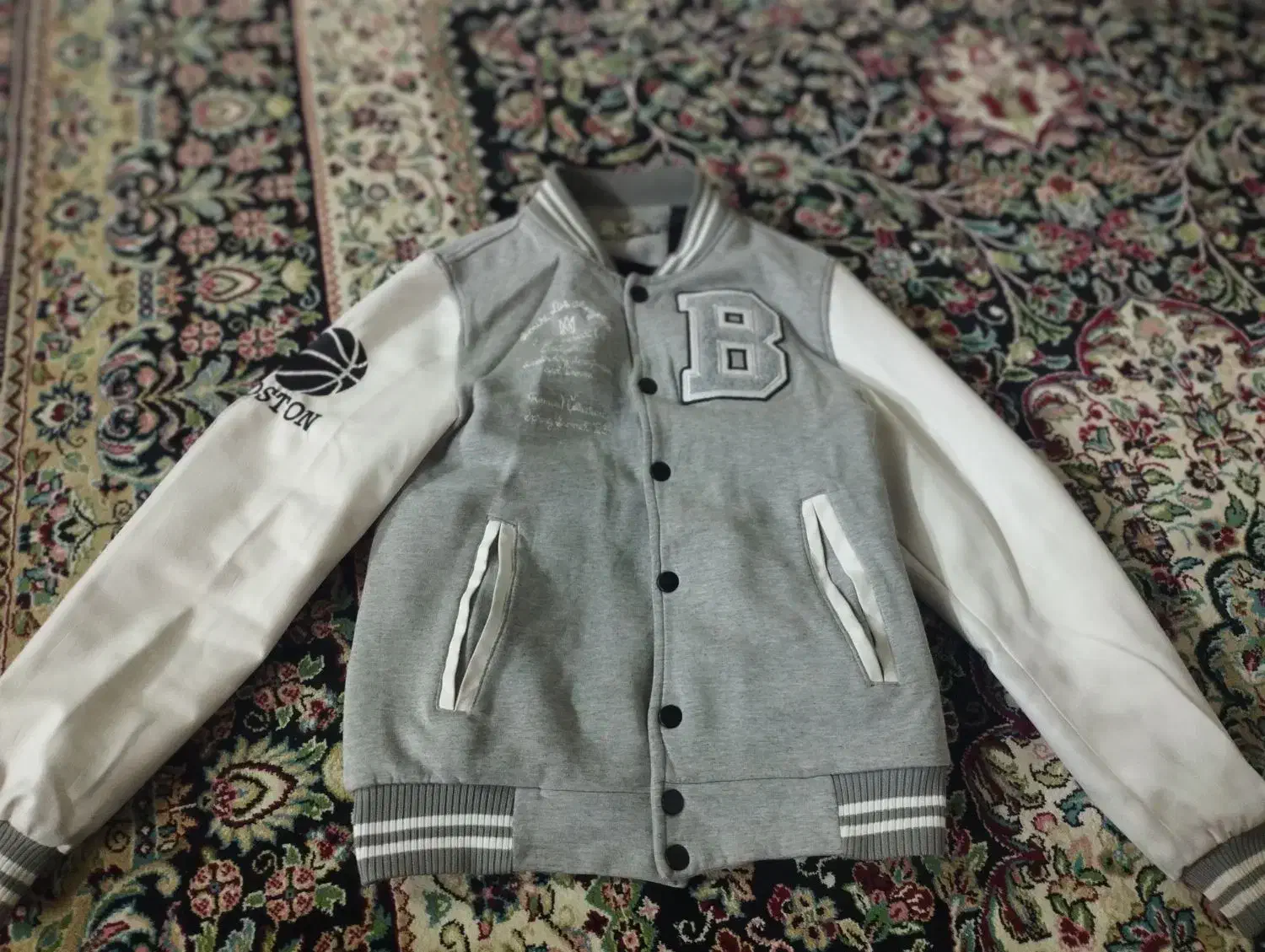 کافشن بامبر|لباس|بروجرد, |دیوار