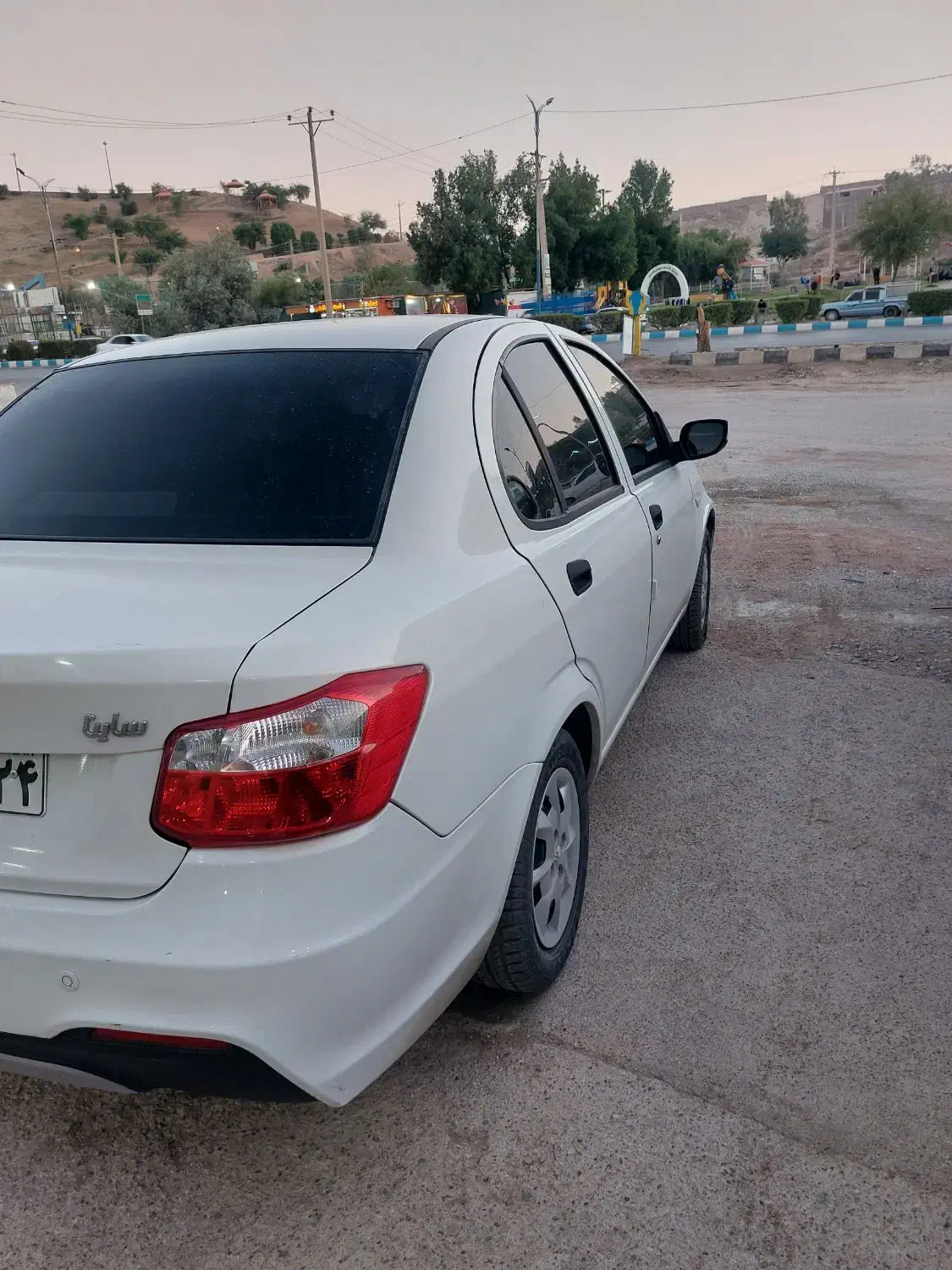 ساینا ۴۰۲ خونگی|خودرو سواری و وانت|مسجد سلیمان, |دیوار