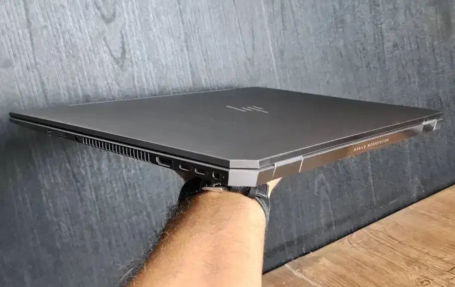 لپتاپ فوق باریک Hp zbook گرافیک ۴ رم ۳۲|رایانه همراه|شیراز, فرگاز|دیوار