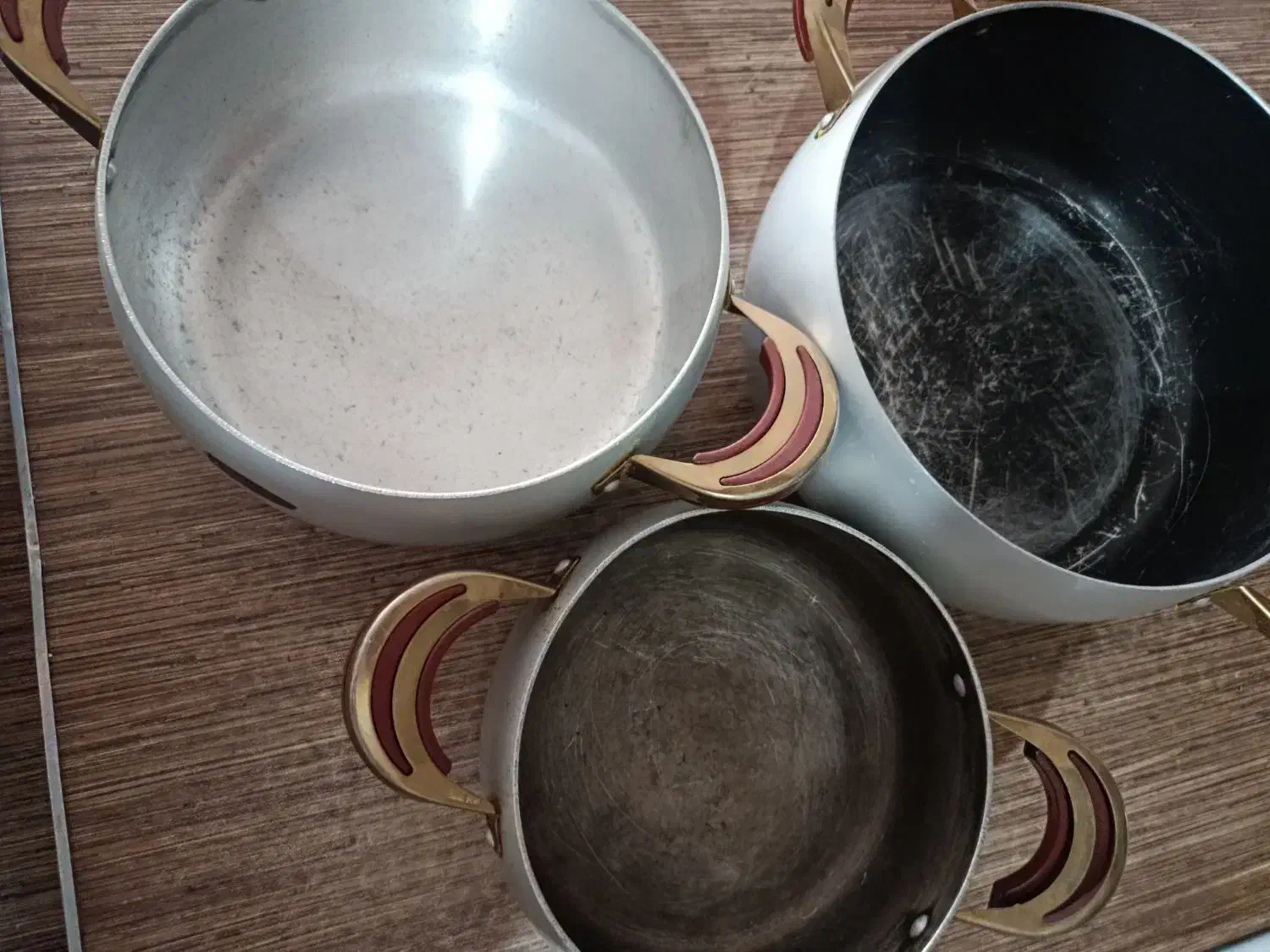 قابلمه تفلون کارکرده|ظروف پختوپز|گلبهار, شهر جدید گلبهار|دیوار