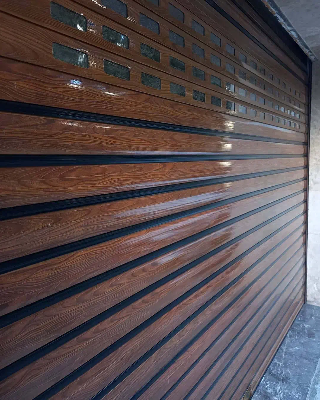 کرکره برقی اتوماتیک/تیغه آلومینیوم طرح چوب کدP1206|مصالح و تجهیزات ساختمان|کرمانشاه, |دیوار