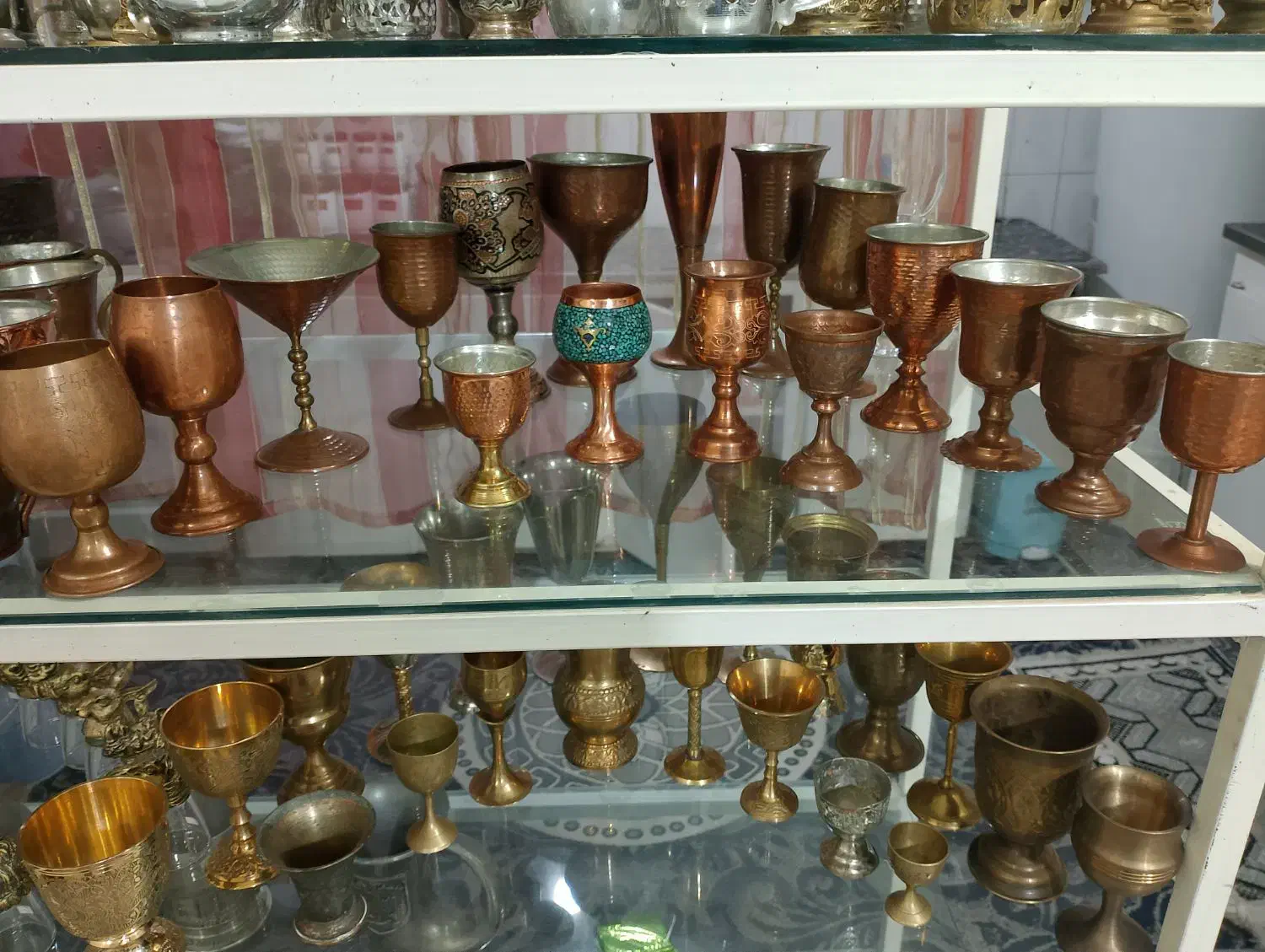 کلکسیون لیوان جام|کلکسیون اشیاء عتیقه|تربتحیدریه, پائین ولایت|دیوار