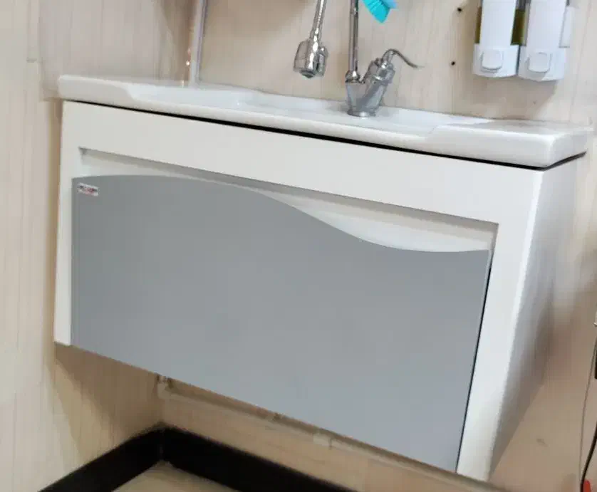 روشویی همراه کابینت|لوازم سرویس بهداشتی|اراک, |دیوار