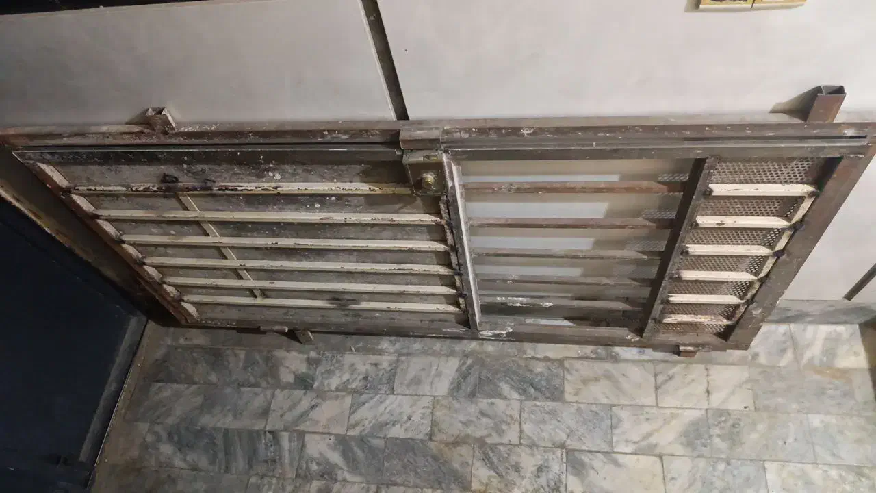 درب انباری با قفل|مصالح و تجهیزات ساختمان|مشهد, رستگار|دیوار