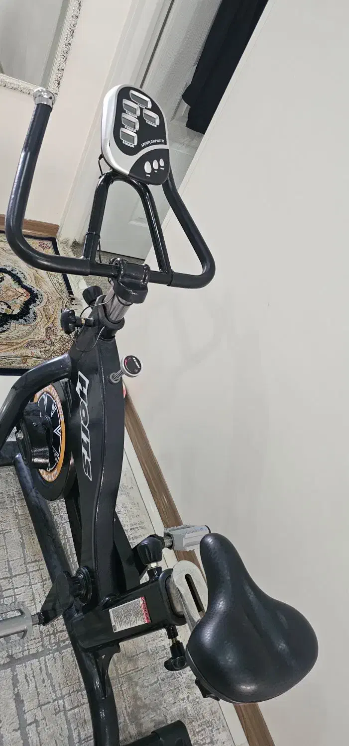 دوچرخه ثابت باشگاهی|تجهیزات ورزشی|شهریار, شهرک وائین|دیوار