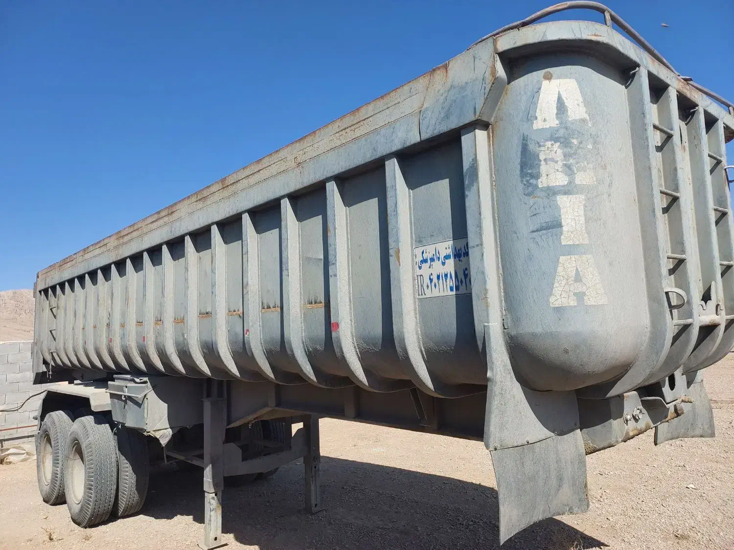 تریلر،تریلی کمپرس،کمپرسی اجاره ای|قطعات یدکی و لوازم جانبی|شهرضا, |دیوار