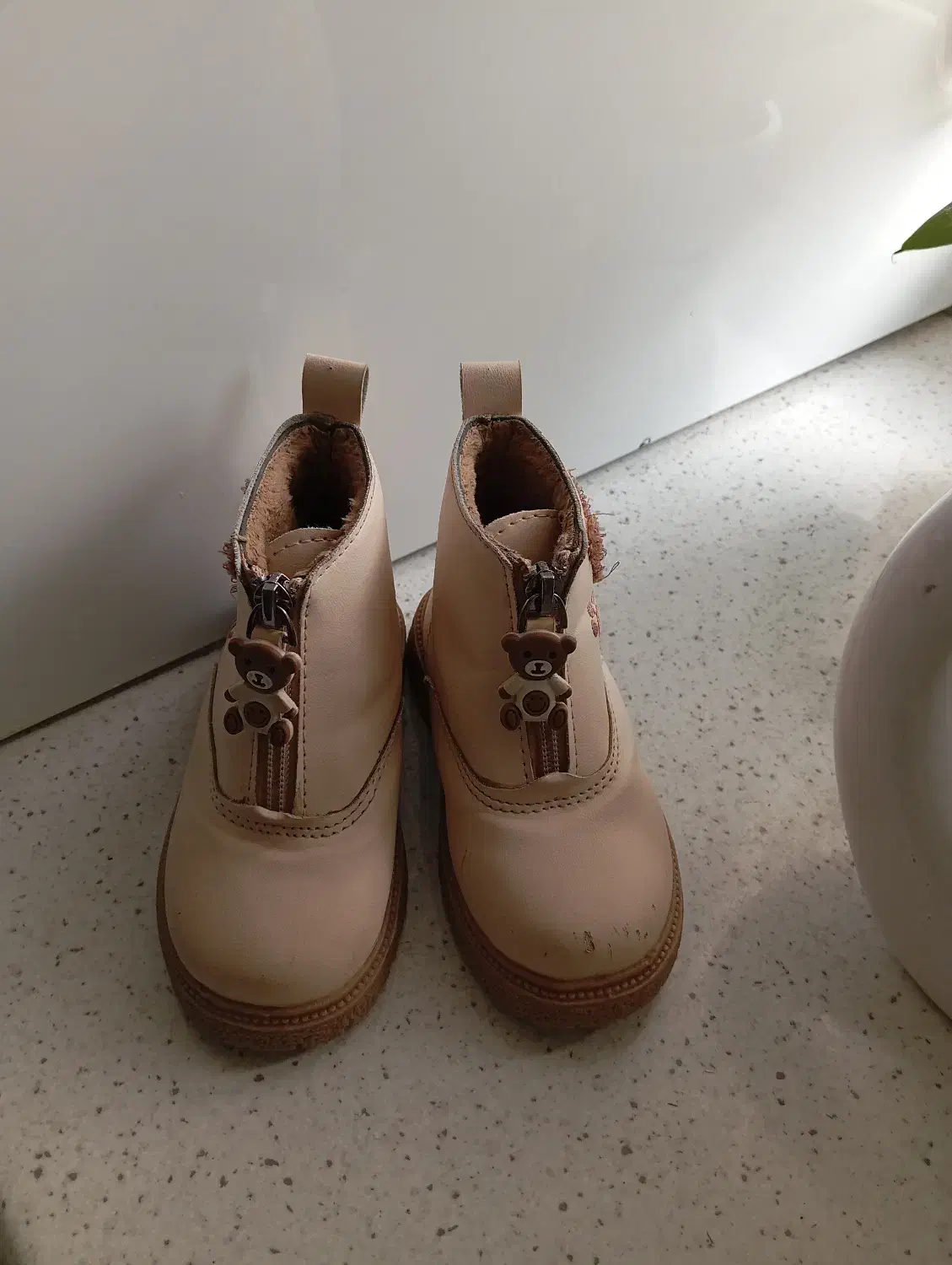 بوت و کفش بچگانه|کفش و لباس بچه|اراک, |دیوار