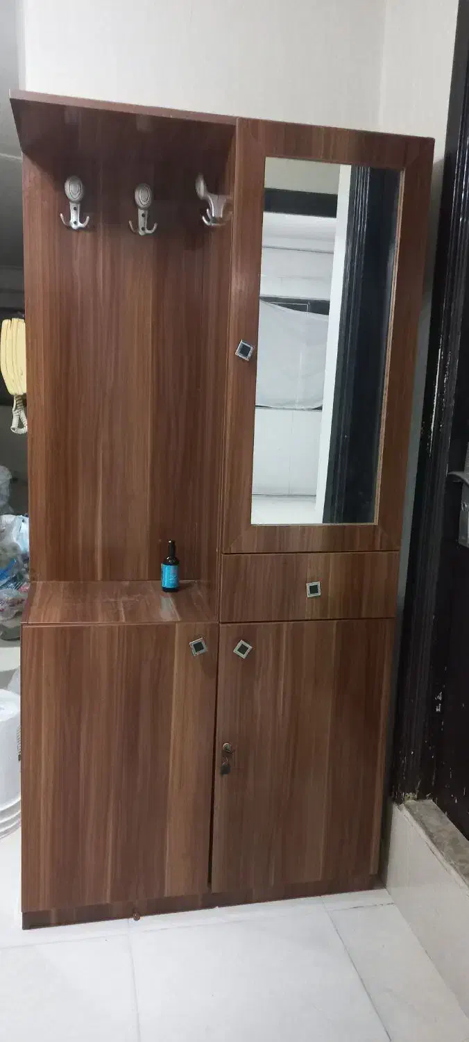 جاکفشی|جاکفشی، کمد، دراور|گرگان, |دیوار