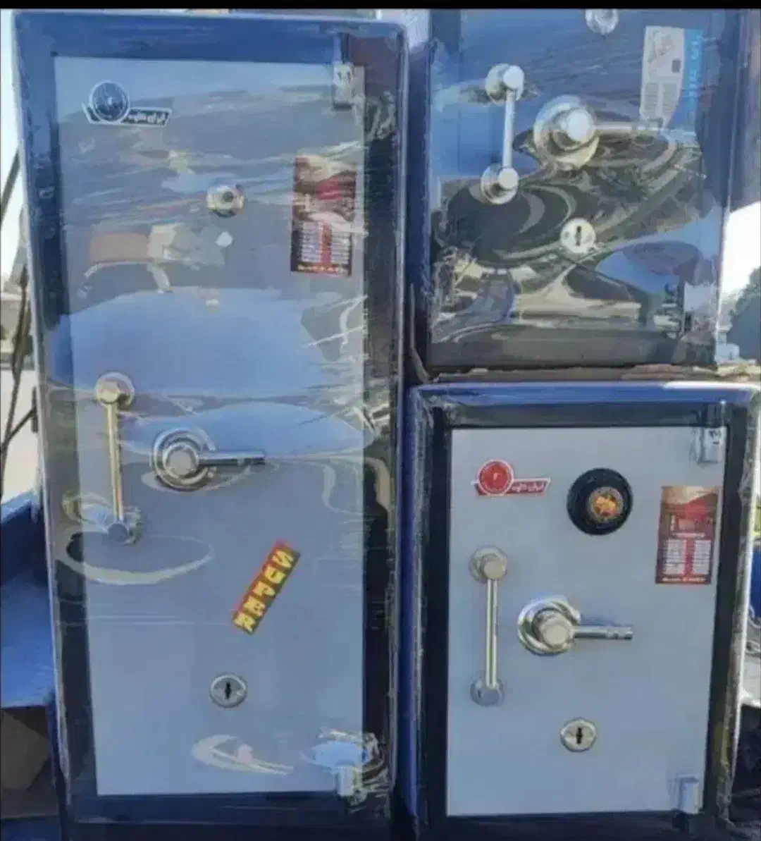 گاوصندوق پخش کلی و جزئی زیرنظر اتحادیه|ابزارآلات|پرند, فاز ۲|دیوار