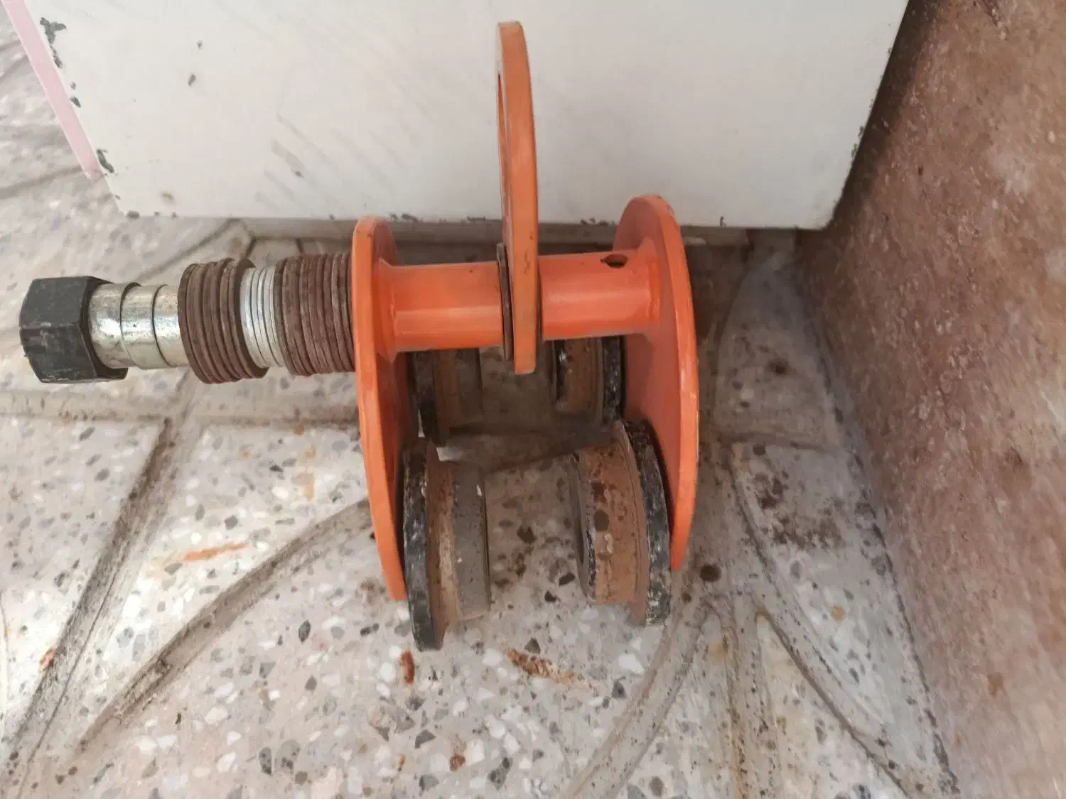 ریل تیفور یا جرسقیل سقفی ۲ تن|ماشینآلات صنعتی|ایلام, |دیوار