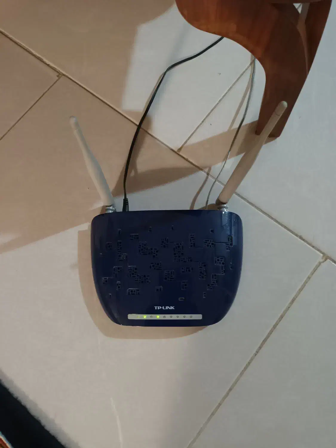 یک دستگاه مودم زیاد کار نکرده|مودم و تجهیزات شبکه|قزوین, |دیوار