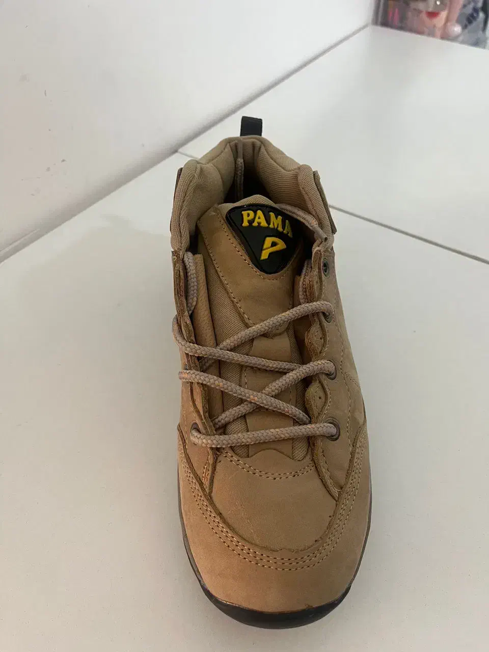 نیم بوت|کیف، کفش، کمربند|زرندیه, |دیوار