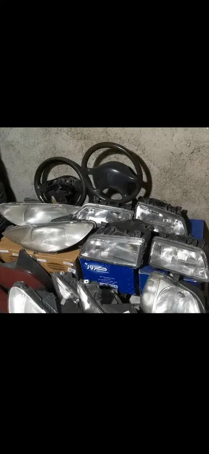 لوازم خودروچراغ پرژکتوررینگ ولاستیک ظبط یکجا|قطعات یدکی و لوازم جانبی|کرج, استاندارد|دیوار