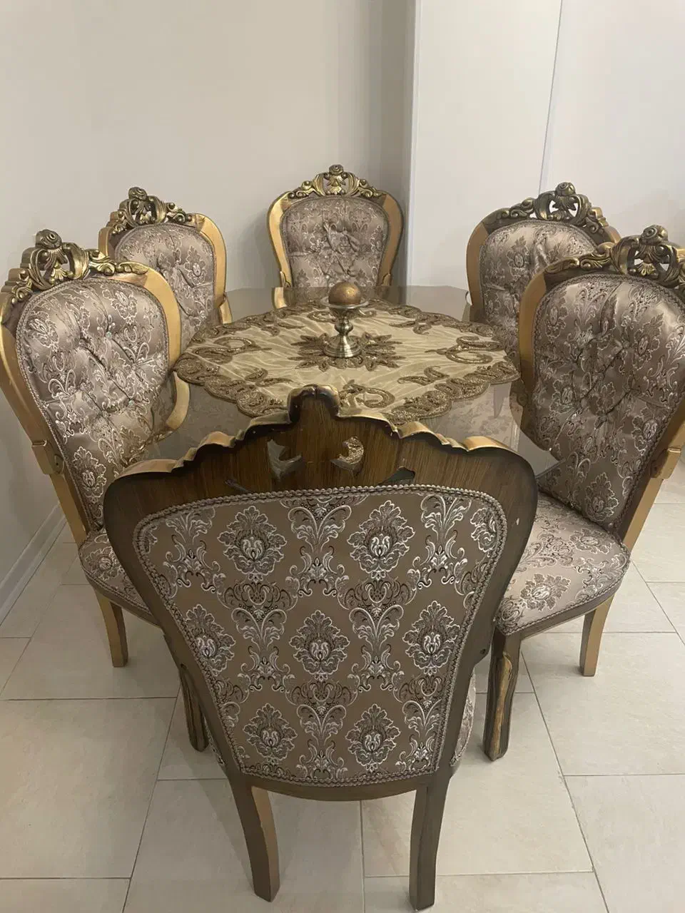 مبل و میز ناهار خوری|مبلمان خانگی و میز عسلی|پرند, فاز ۴|دیوار