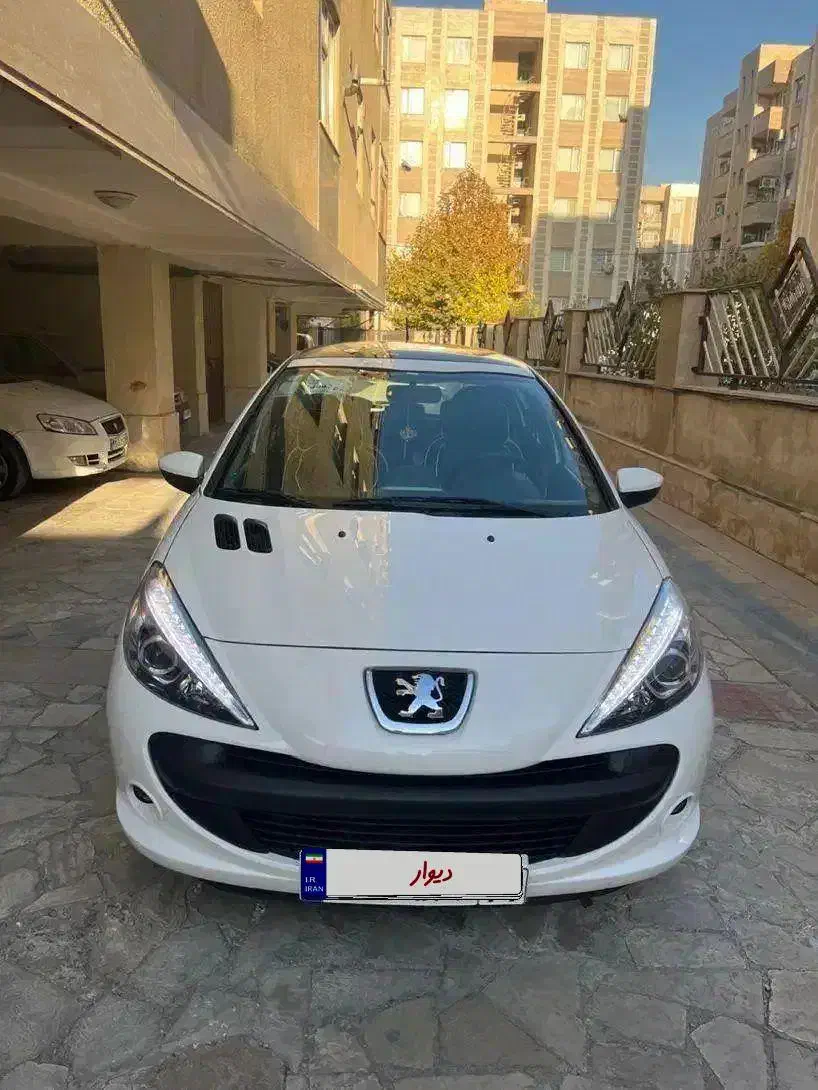 پژو ۲۰۷پانورما 1402 گارانتی فعال|خودرو سواری و وانت|اراک, |دیوار