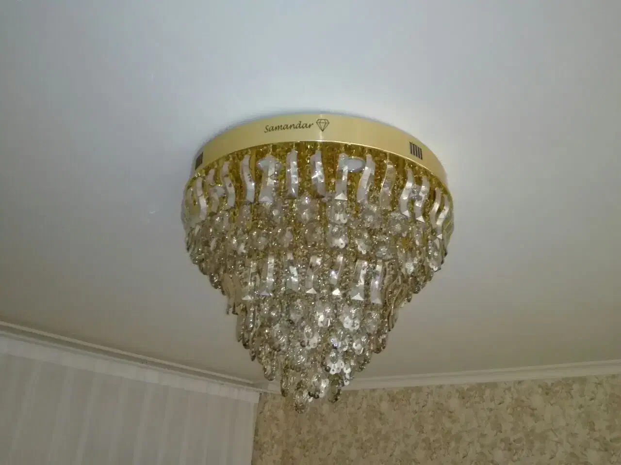 تولید انواع لوستر سقفی کریستالی مدرن|لوستر و چراغ آویز|اردبیل, |دیوار