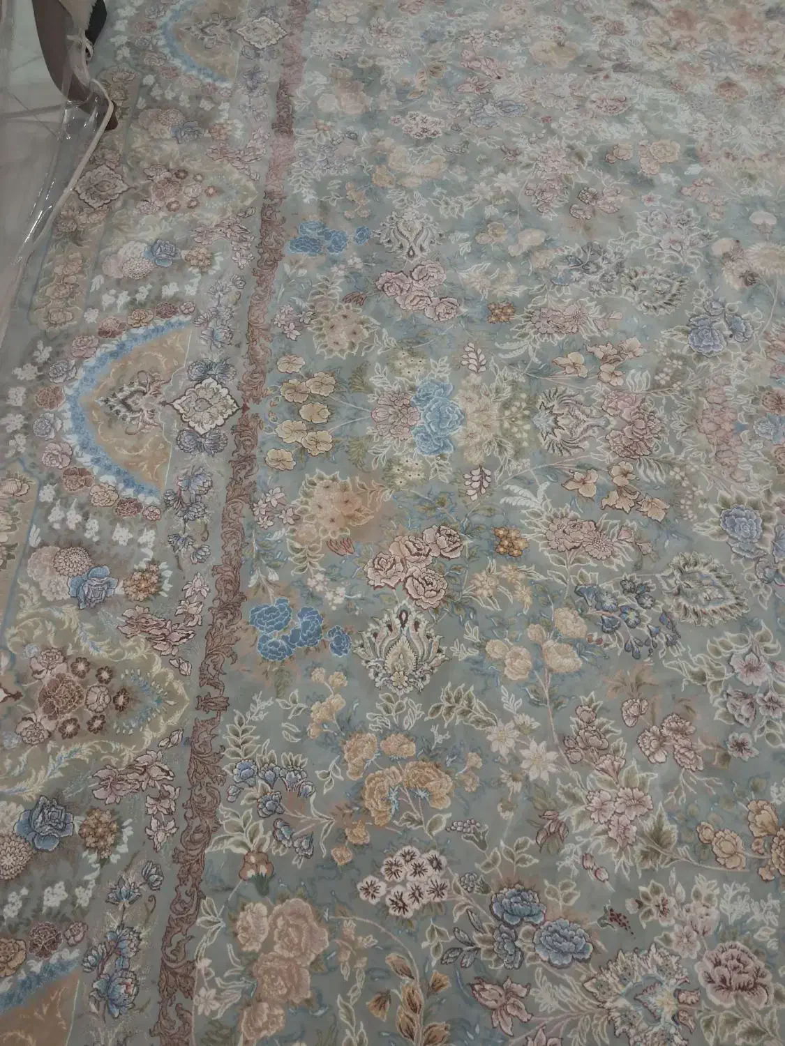 یک تخته فرش ۹ متری گل برجسته|فرش|تهران, خانی آباد نو جنوبی|دیوار