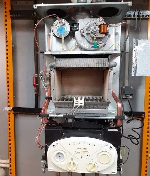 پکیج بخاری شوفاژنصب آبگرمکن سرویس کار تعمیرات نصاب|آبگرمکن، پکیج، شوفاژ|مشهد, امامیه (شهرک غرب)|دیوار