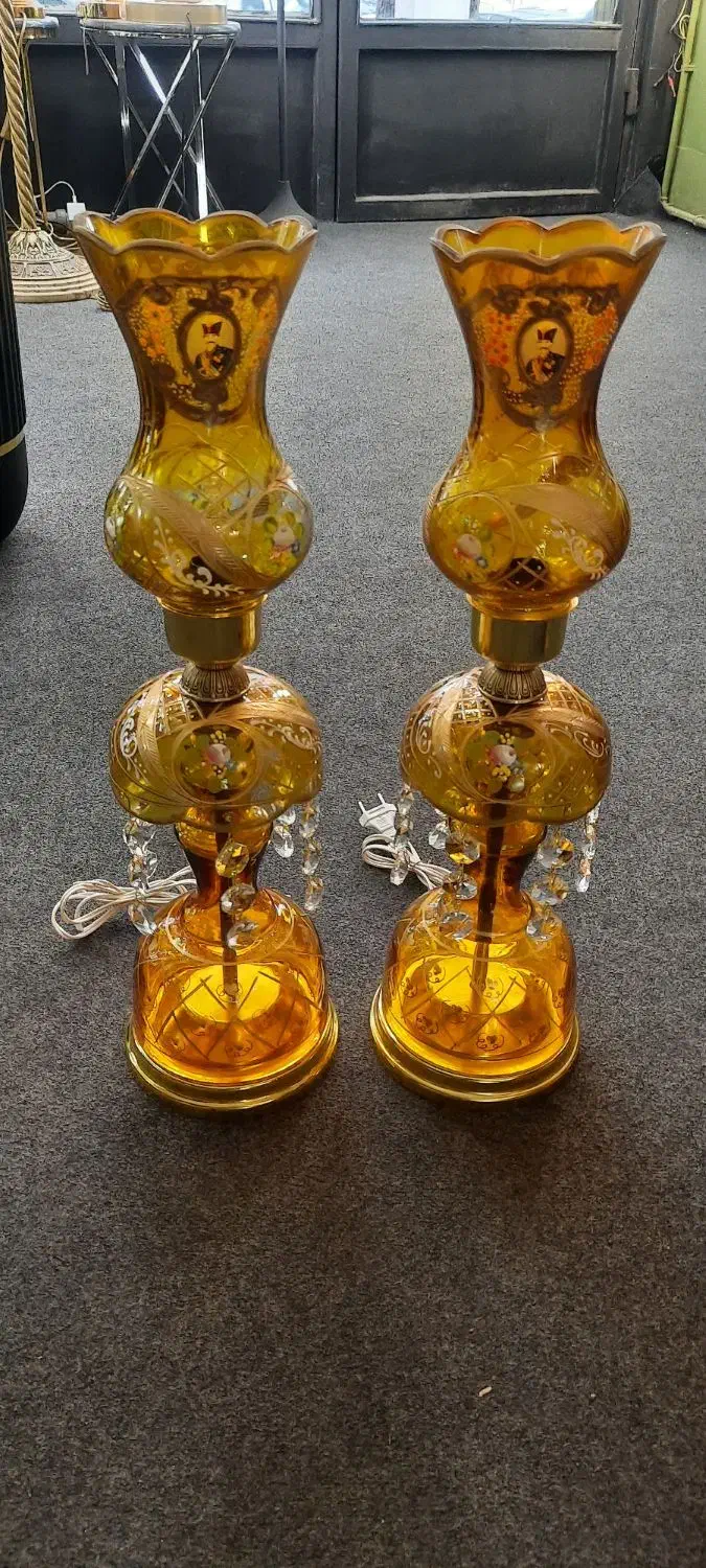 لاله عباسی سالم|لوستر و چراغ آویز|همدان, |دیوار