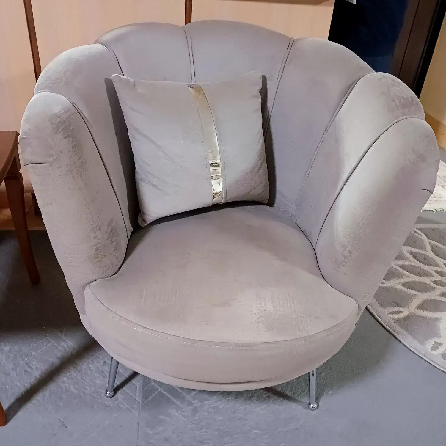 مبل صدفی راحتی|مبلمان خانگی و میز عسلی|شاهین‌شهر, چمران|دیوار